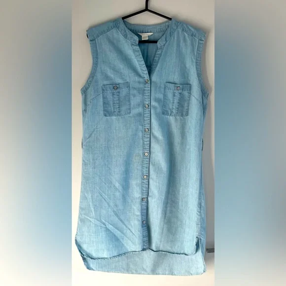 Women’s Sleeveless Belted Shirtdress - Picture 5 of 9